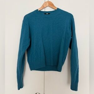 Uniqlo Teal Crew Neck Sweater